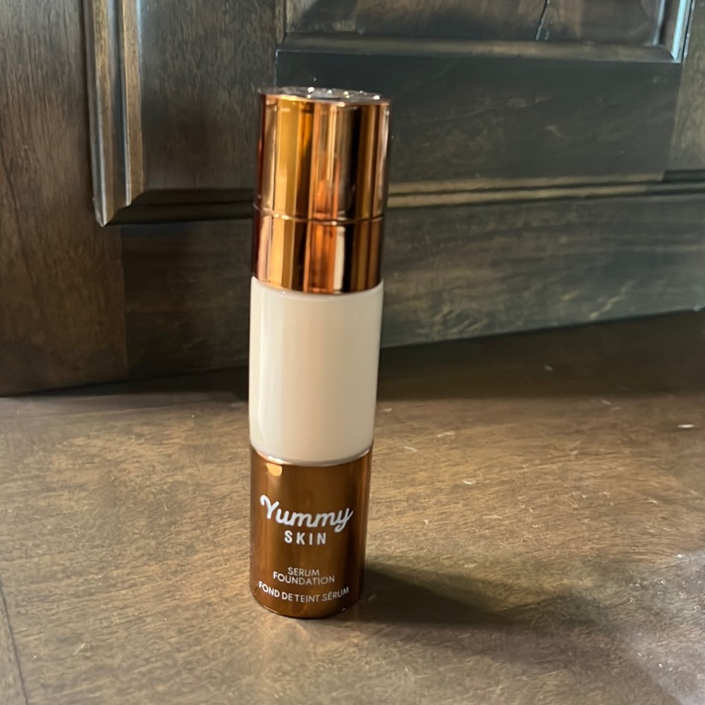 Yummy Foundation 4N